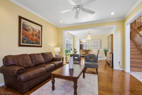 11 Windemere Court Hanover NJ 07981