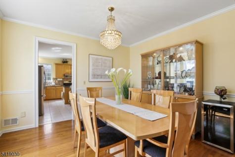 11 Windemere Court Hanover NJ 07981