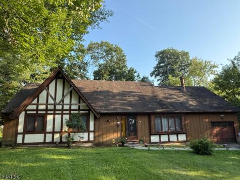 29 Carson Road Mount Olive NJ 07828