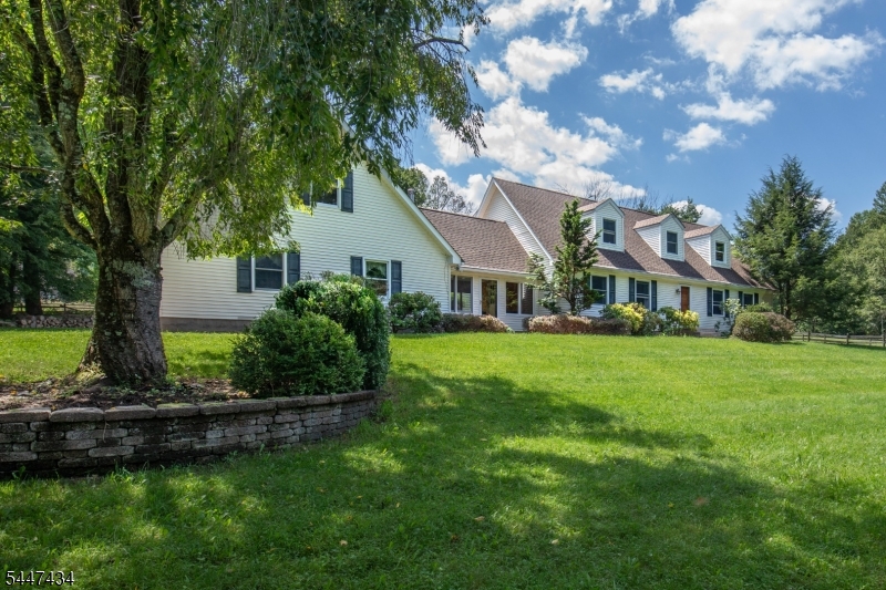230 Shiloh Road Hope NJ 07825
