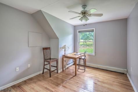 230 Shiloh Road Hope NJ 07825
