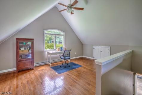 230 Shiloh Road Hope NJ 07825