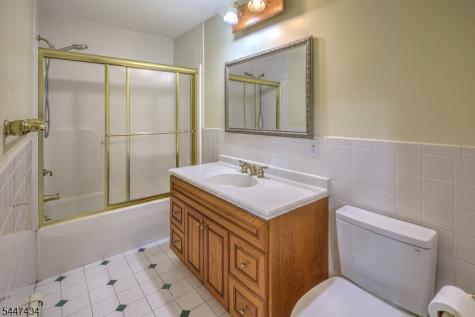 230 Shiloh Road Hope NJ 07825