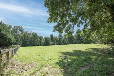 230 Shiloh Road Hope NJ 07825