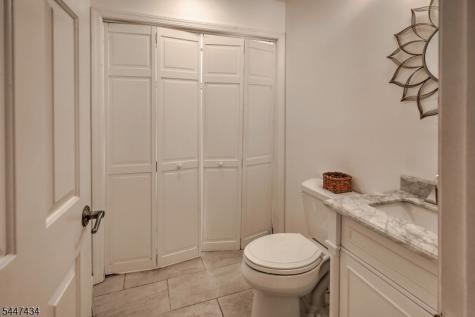 230 Shiloh Road Hope NJ 07825