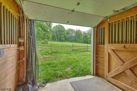 230 Shiloh Road Hope NJ 07825