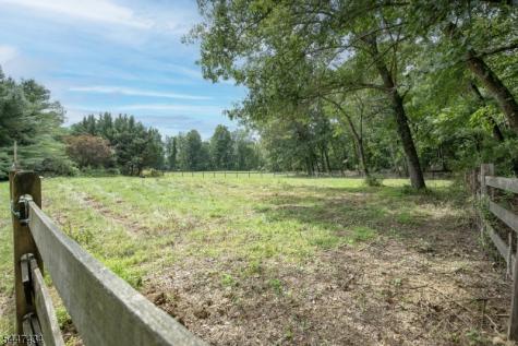 230 Shiloh Road Hope NJ 07825