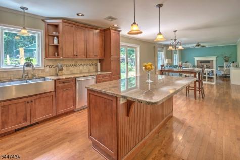 230 Shiloh Road Hope NJ 07825