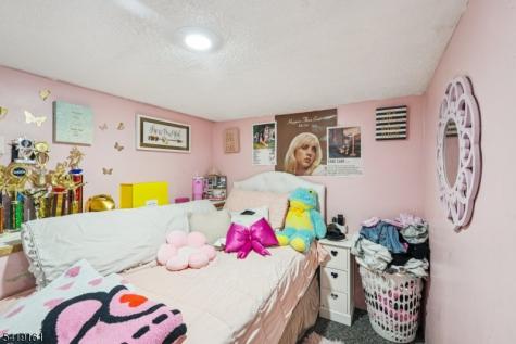 185 Trenton Avenue Paterson NJ 07503