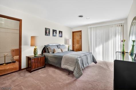 16 Benedek Lawrence NJ 08540