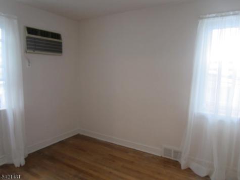 63 Norman Road Newark NJ 07106
