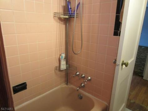 63 Norman Road Newark NJ 07106