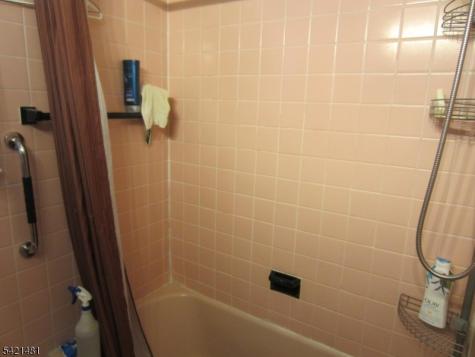63 Norman Road Newark NJ 07106