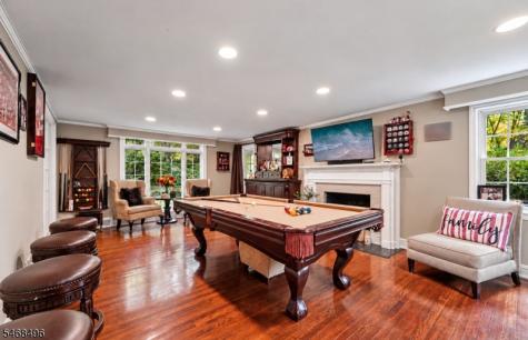68 E Lake Road Kinnelon NJ 07405