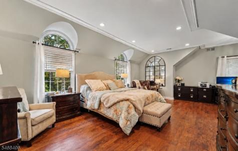 68 E Lake Road Kinnelon NJ 07405