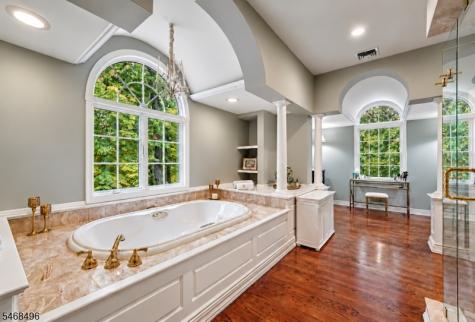 68 E Lake Road Kinnelon NJ 07405