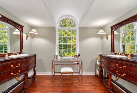68 E Lake Road Kinnelon NJ 07405