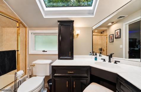 68 E Lake Road Kinnelon NJ 07405