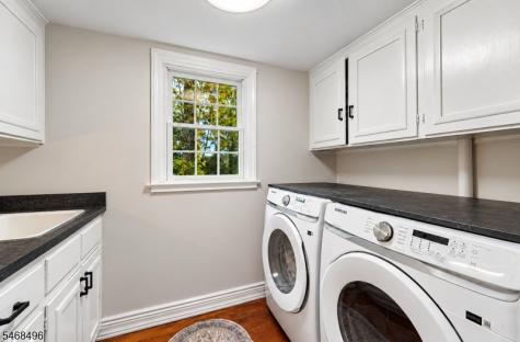 68 E Lake Road Kinnelon NJ 07405