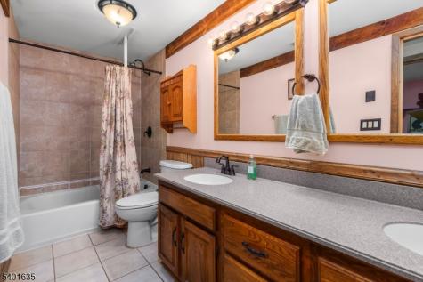 37 Ward Road Hardwick NJ 07825