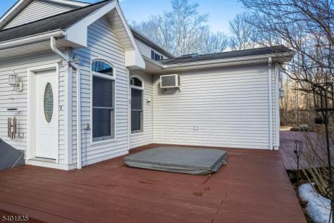 37 Ward Road Hardwick NJ 07825