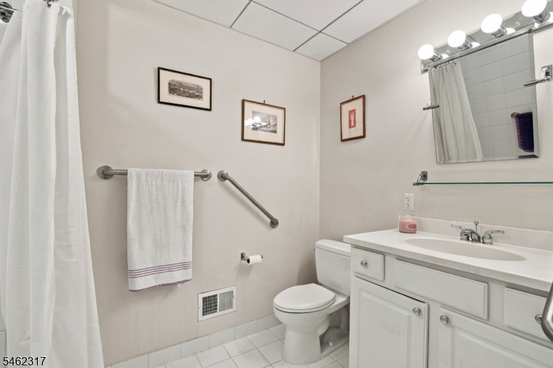 14 Cobble Lane Bernards NJ 07920