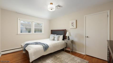 407 Cayuga Way Westfield NJ 07090