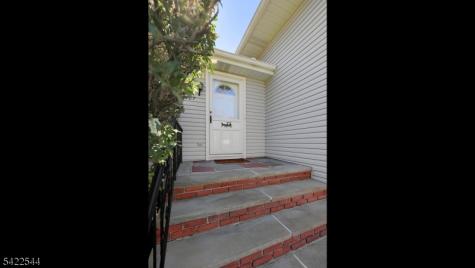 407 Cayuga Way Westfield NJ 07090