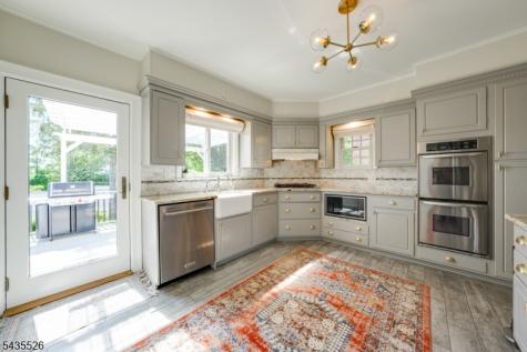 41 Crestwood Drive Maplewood NJ 07040