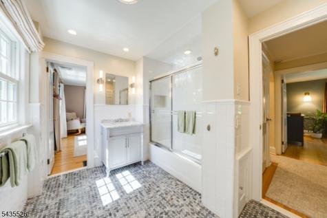 41 Crestwood Drive Maplewood NJ 07040