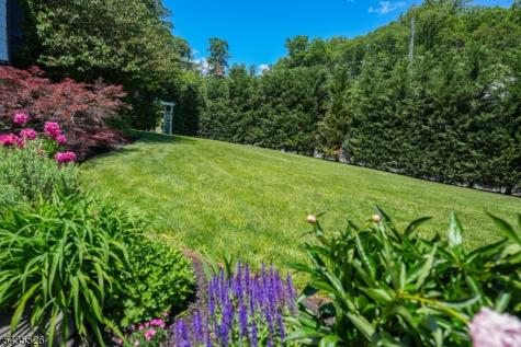 41 Crestwood Drive Maplewood NJ 07040