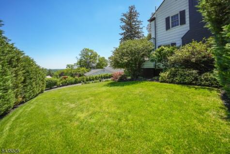 41 Crestwood Drive Maplewood NJ 07040
