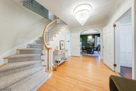 41 Crestwood Drive Maplewood NJ 07040
