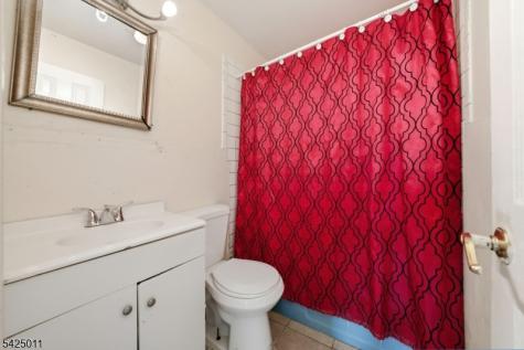 105 Berger Street Franklin NJ 08873
