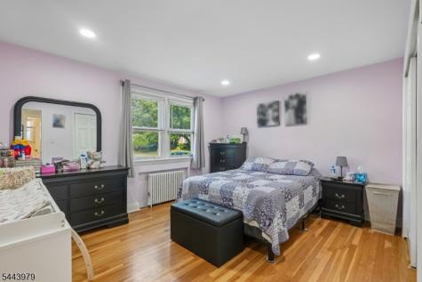 13 Hedman Place Fair Lawn NJ 07410