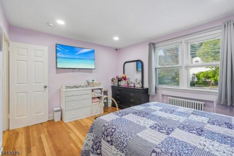 13 Hedman Place Fair Lawn NJ 07410