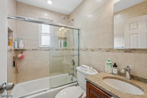 13 Hedman Place Fair Lawn NJ 07410