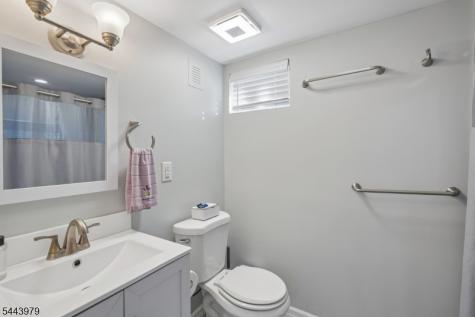 13 Hedman Place Fair Lawn NJ 07410