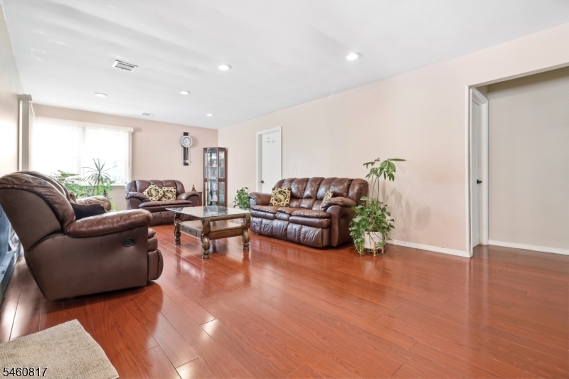160 Bridge Street Roselle Park NJ 07204
