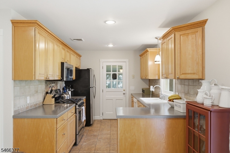 77 Hogback Road Franklin NJ 08867