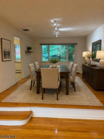 7 Oak Ridge Springfield NJ 07081