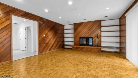 7 Oak Ridge Springfield NJ 07081