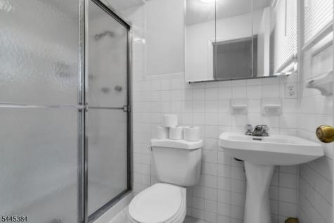 7 Oak Ridge Springfield NJ 07081