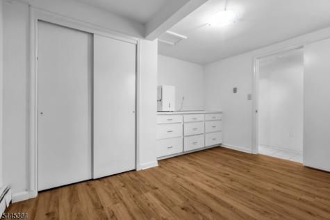 7 Oak Ridge Springfield NJ 07081