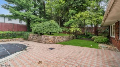 7 Oak Ridge Springfield NJ 07081