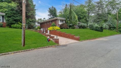 7 Oak Ridge Springfield NJ 07081