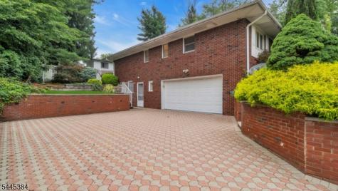 7 Oak Ridge Springfield NJ 07081