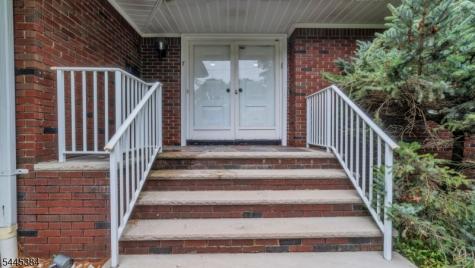 7 Oak Ridge Springfield NJ 07081
