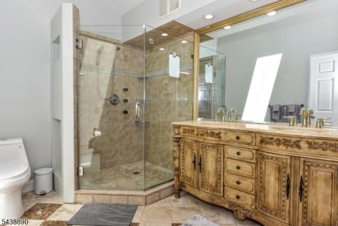 27 Joan Street Wayne NJ 07470