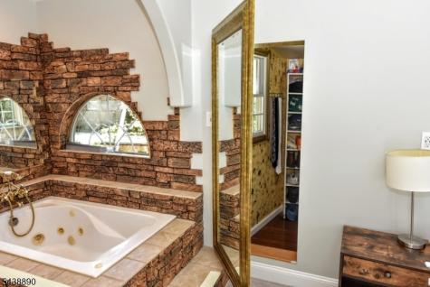 27 Joan Street Wayne NJ 07470